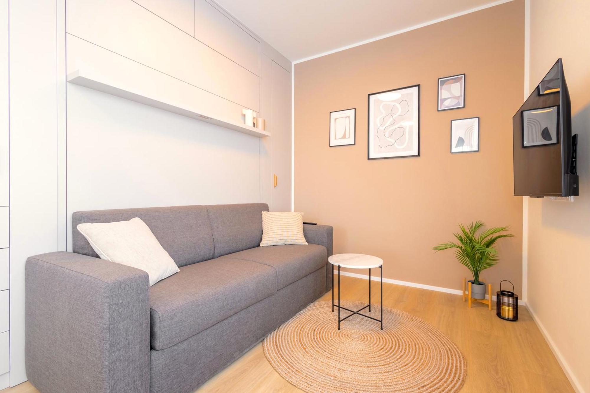 דירות Bright 2Br - 4Th Floor, Balcony, Free Parking By Gravity פראג מראה חיצוני תמונה