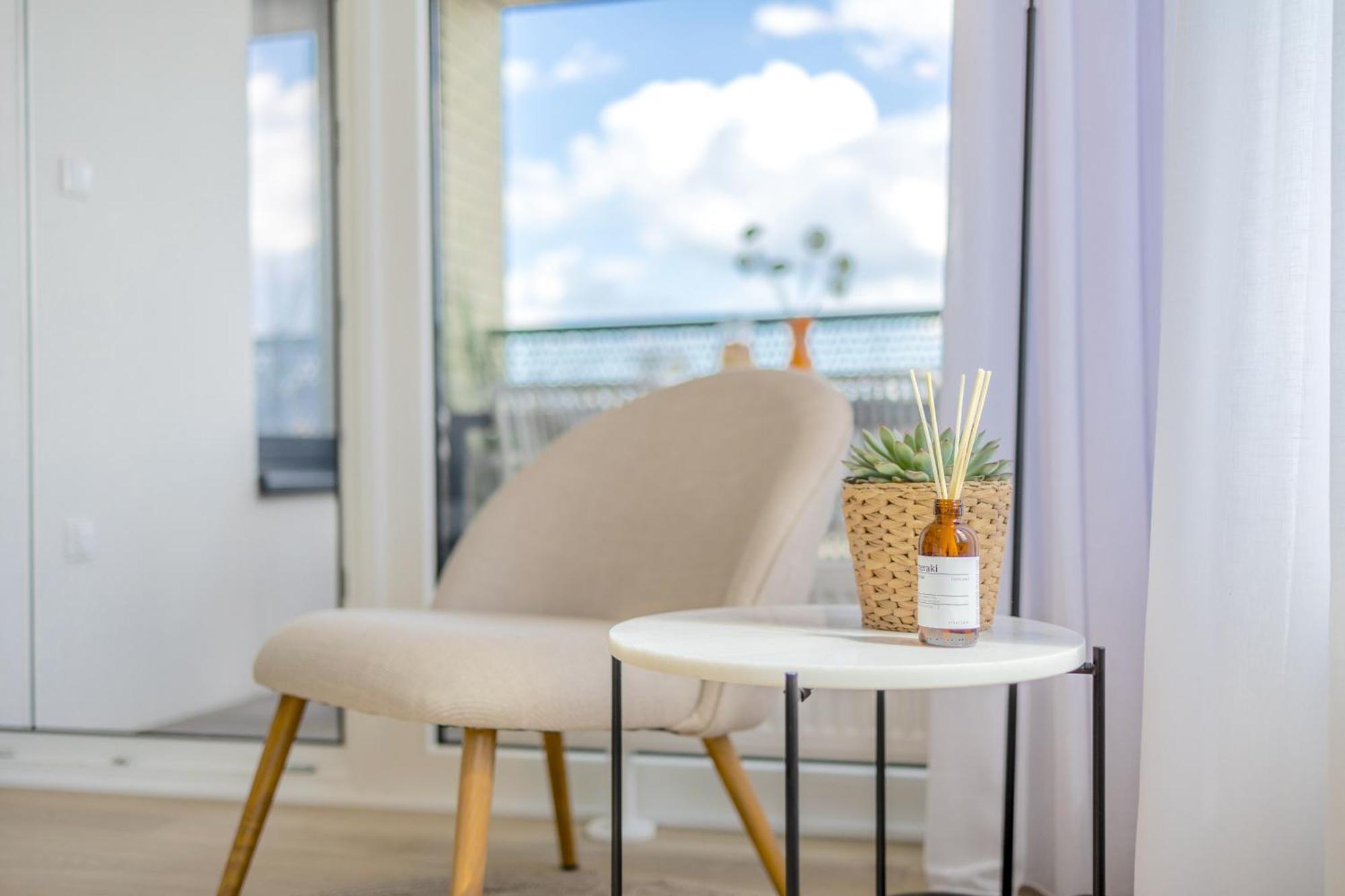דירות Bright 2Br - 4Th Floor, Balcony, Free Parking By Gravity פראג מראה חיצוני תמונה