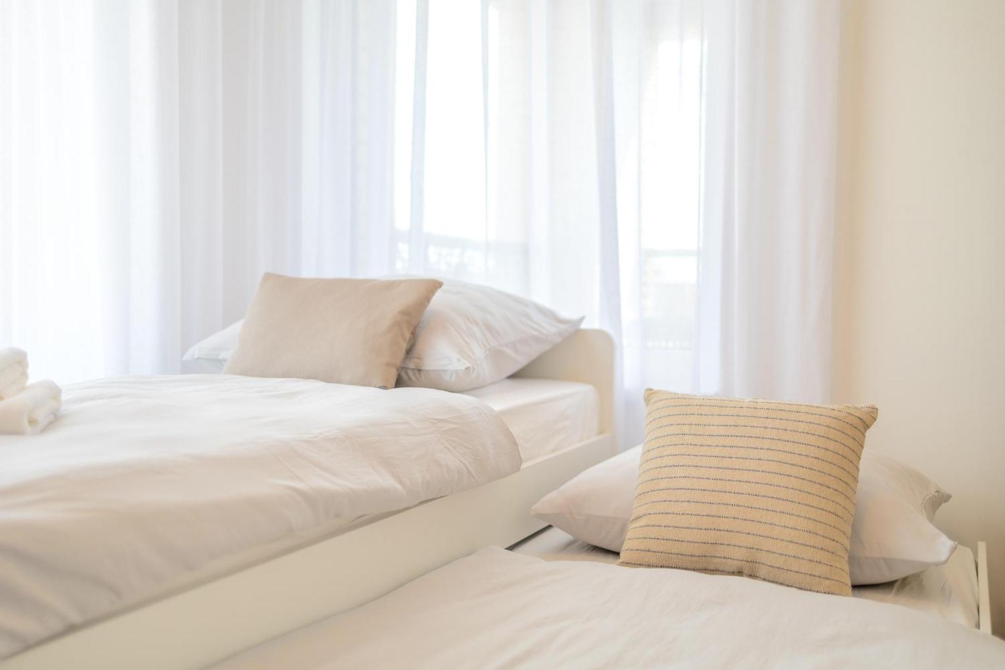 דירות Bright 2Br - 4Th Floor, Balcony, Free Parking By Gravity פראג מראה חיצוני תמונה